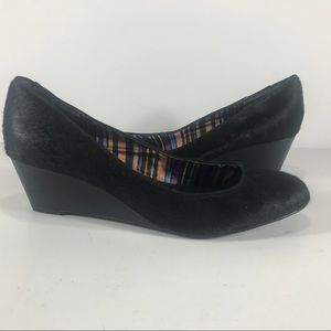 RACHEL Rachel Roy Black Calf Hair Wedges 8.5